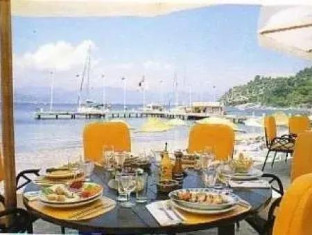 Marmaris,Die Für Den Verkauf Gebaut Auf Einem Grundstück Von 5000 M2 E 18 Km Entfernt Von Der Villa Und Dem Bestehenden Pier Restaurant