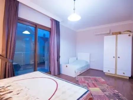 Das Gebiet Von Marmaris Armutalan Freistehende Villa Zum Verkauf 4 Zimmer 1 Wohn-Zimmer-Triplex-Villa Komplett