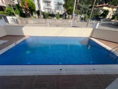 Neubau Mit Freistehendem Swimmingpool In Der Nähe Des Meeres Im Viertel Icmeler Im Bezirk Marmaris 3 Zimmer, 1 Wohnzimmer, 3 Bäder, 200M2 Ultra-Luxusvilla Zum Verkauf Auf Einem Grundstück Von 350M2