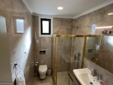 Marmaris Çetibeli Mahallesinde Tam Müstakil Yüzme Havuzlu 3 Oda 1 Salon 3 Banyo Ultra Lüks Günlük Kiralık Villa