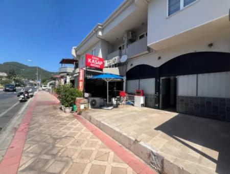 Marmaris Armutalan Merkezinde Anacadde Üzerinde 90M2 Satılık Dükkan